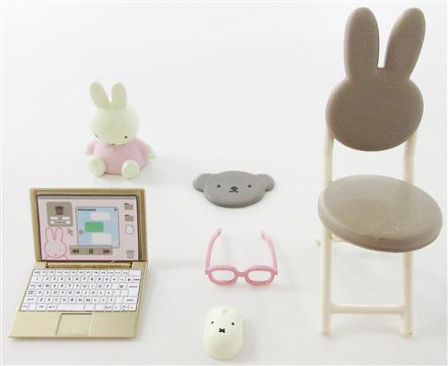 miffy Sweet Home Time おうちでテレワーク 【フィギュア】[リーメント]