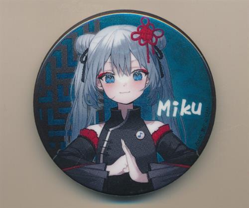 初音ミク 39Culture 2023 EXTRA トレーディング 大き目メタリック缶バッジ 初音ミク COSPLAY