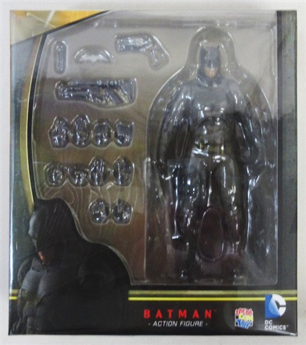 【未開封】MAFEX No.017 バットマン vs スーパーマン ジャスティスの誕生 バットマン 【フィギュア】[メディコム・トイ]
