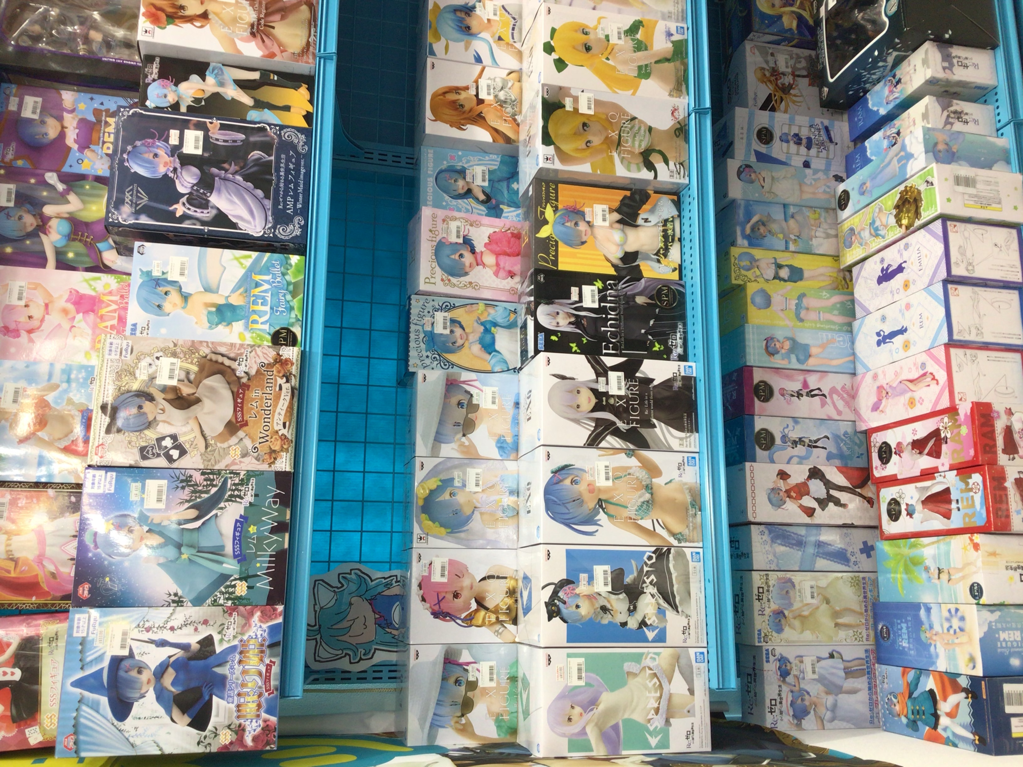 立川店本館 フィギュアコーナー配置変更しました らしんばん