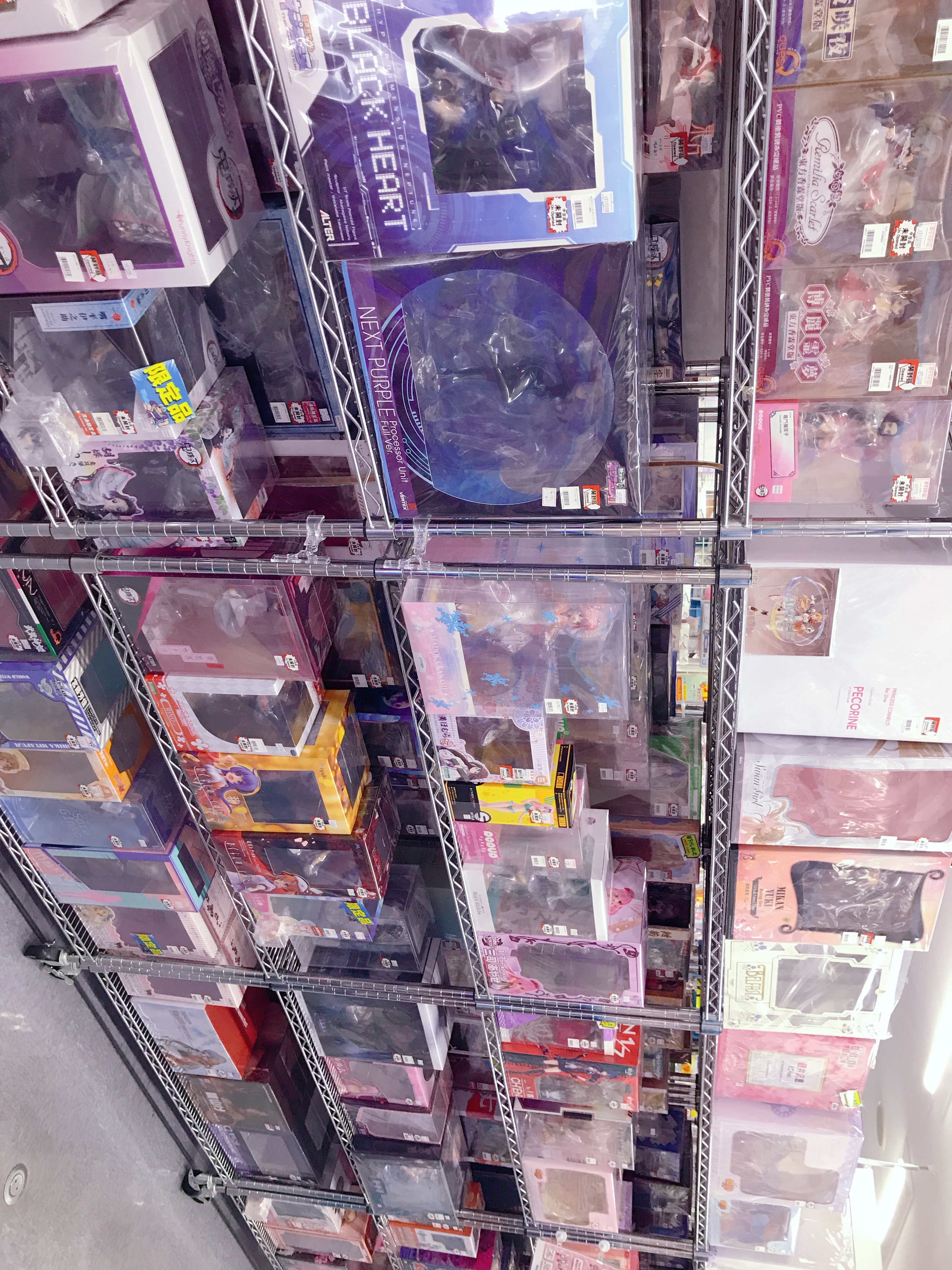 豊橋店】フィギュア約500点を価格調整しました！ | らしんばん