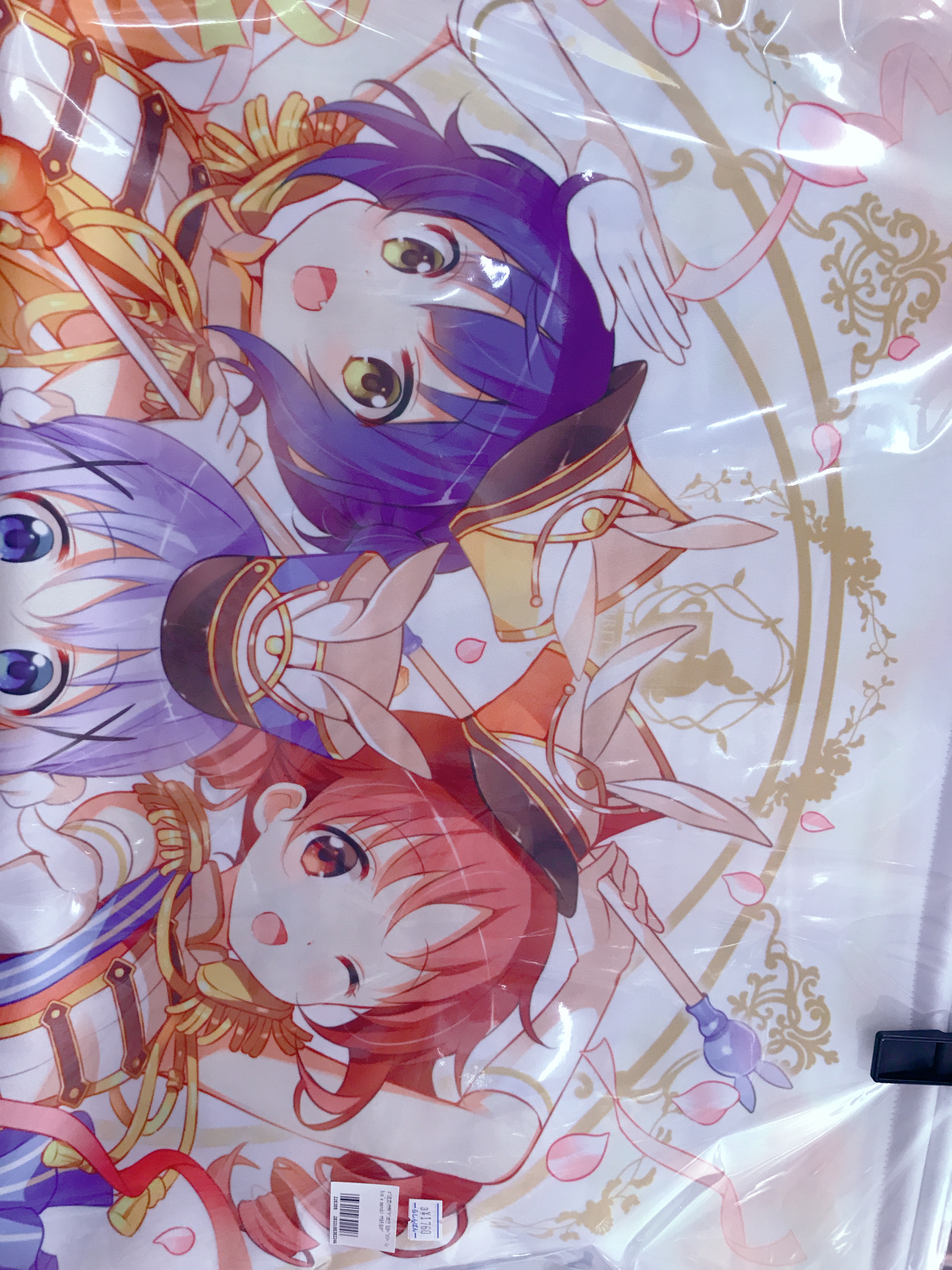 タペストリーの全体的な価格調整を行いました！ | らしんばん