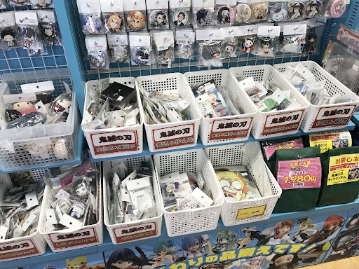 福岡天神店】「鬼滅の刃」大特集コーナー！！ | らしんばん