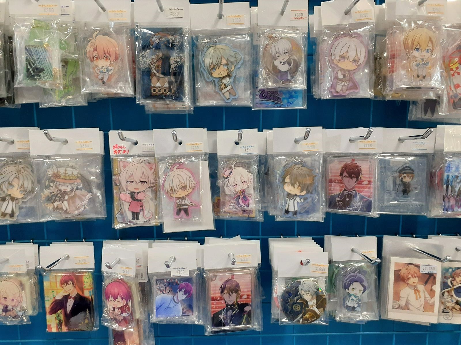 新品★アイナナ★おすわりぬいぐるみ★特典★缶バッジ★3点セット アイドリッシュセブン 16 STAR SIGNS おすわりぬいぐるみ 和泉一織