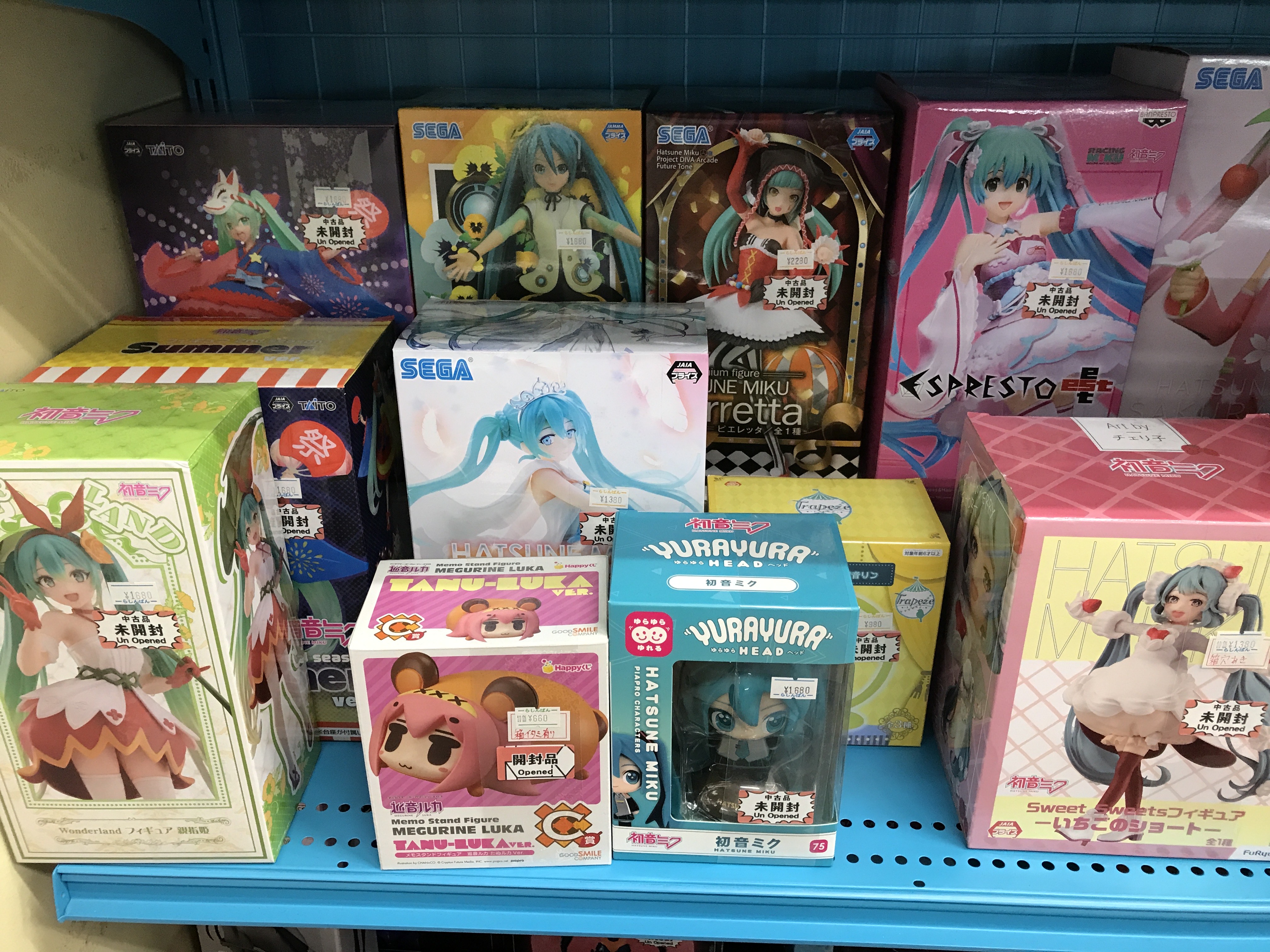 千葉店】プロジェクトセカイ ＆ VOCALOID特集コーナー展開中‼ | らしんばん