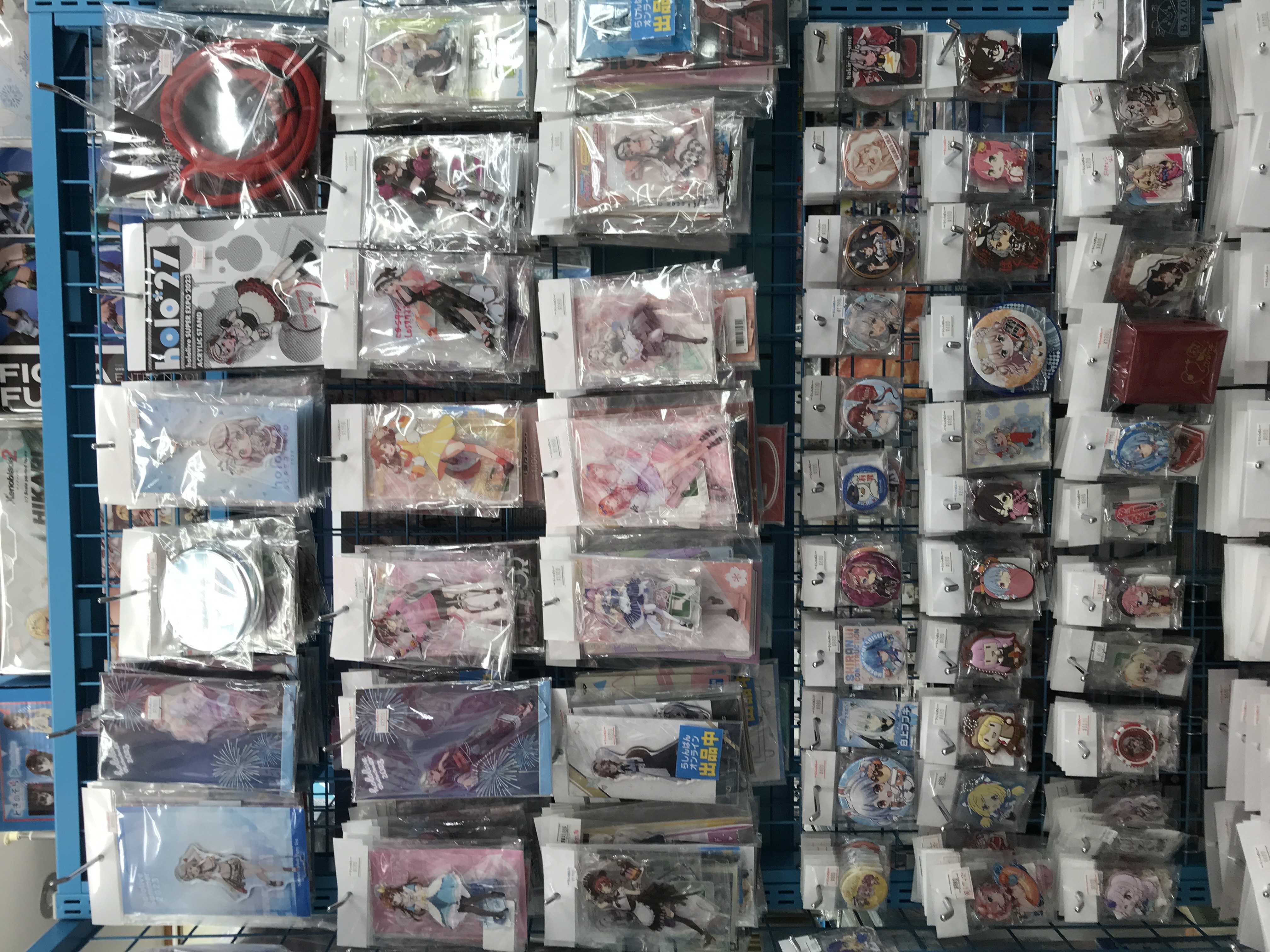 ホロライブ グッズ まとめ売り 大人気女性VTuberグループ「ホロライブ」所属タレントたちの地域限定ご