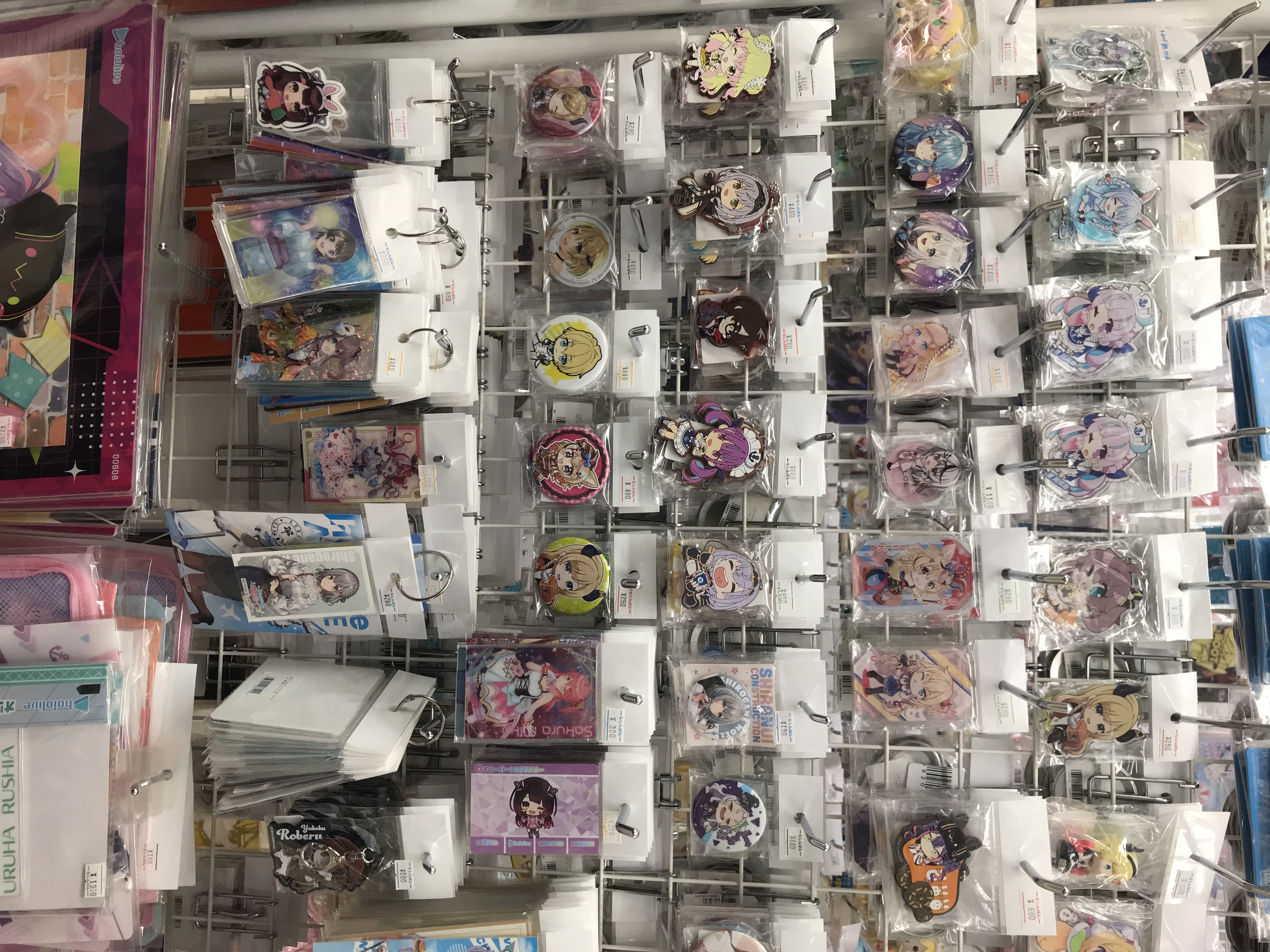 中野店】ホロライブ特設コーナー展開中！ | らしんばん