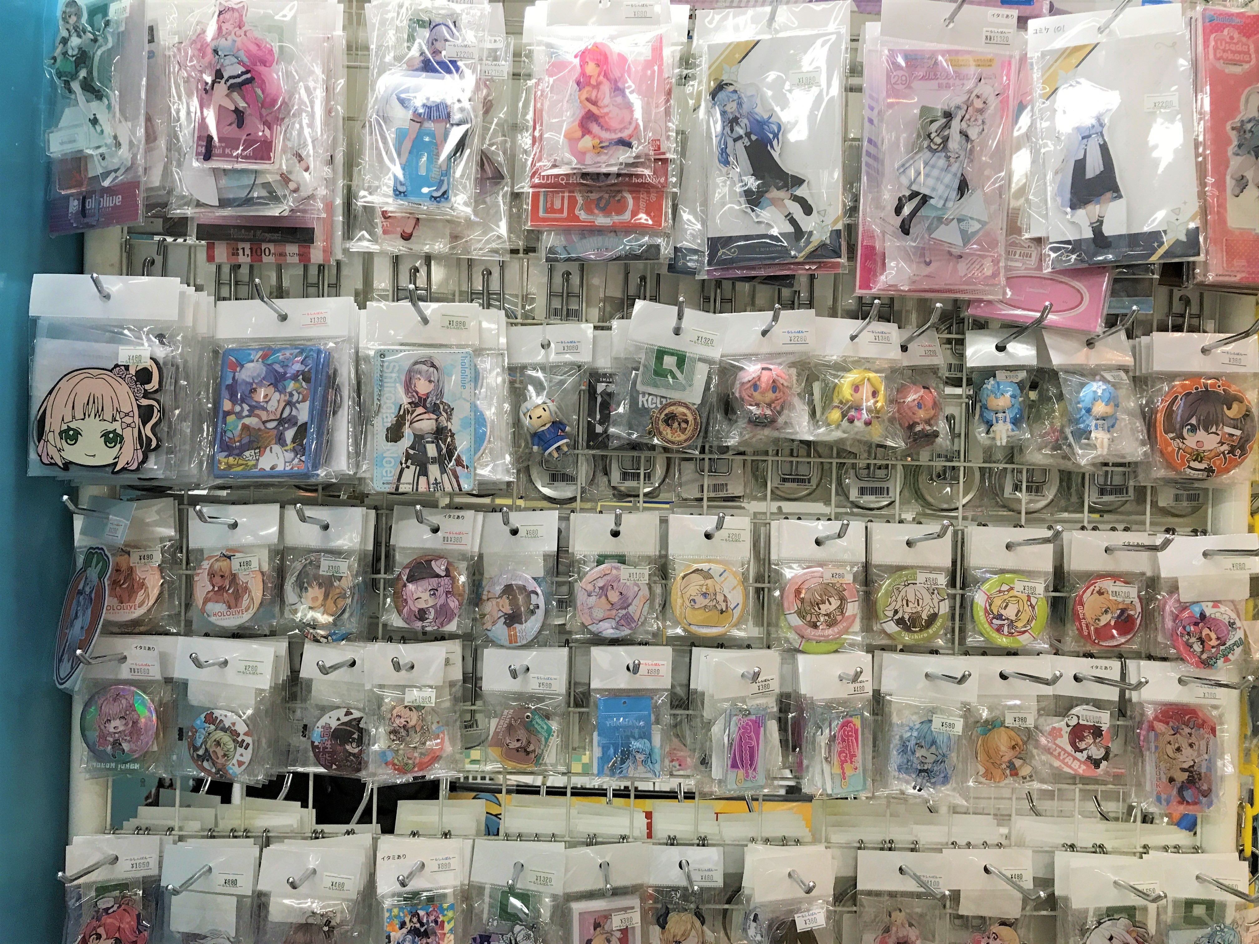 天王寺店】ホロライブコーナー展開中(=ﾟωﾟ)ﾉ | らしんばん