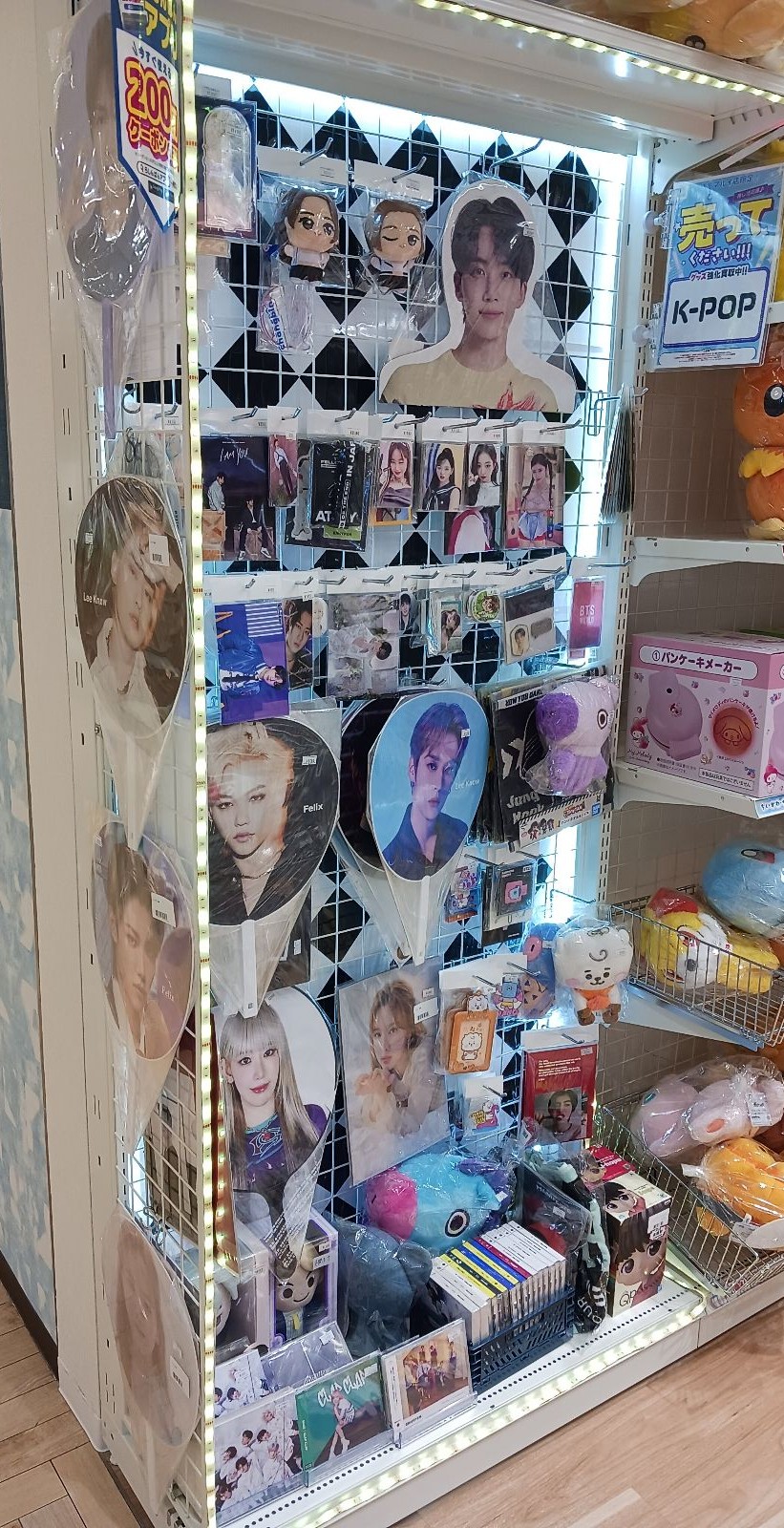 博多マルイ店】【KPOPグッズ】待望のKPOPグッズコーナーが博多マルイ店
