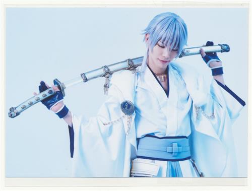 舞台 刀剣乱舞 義伝 暁の独眼竜 トレーディングブロマイド 鶴丸国永 健人 A グッズ その他 芸能 アニメグッズ ゲーム 同人誌の中古販売 買取 らしんばんオンライン