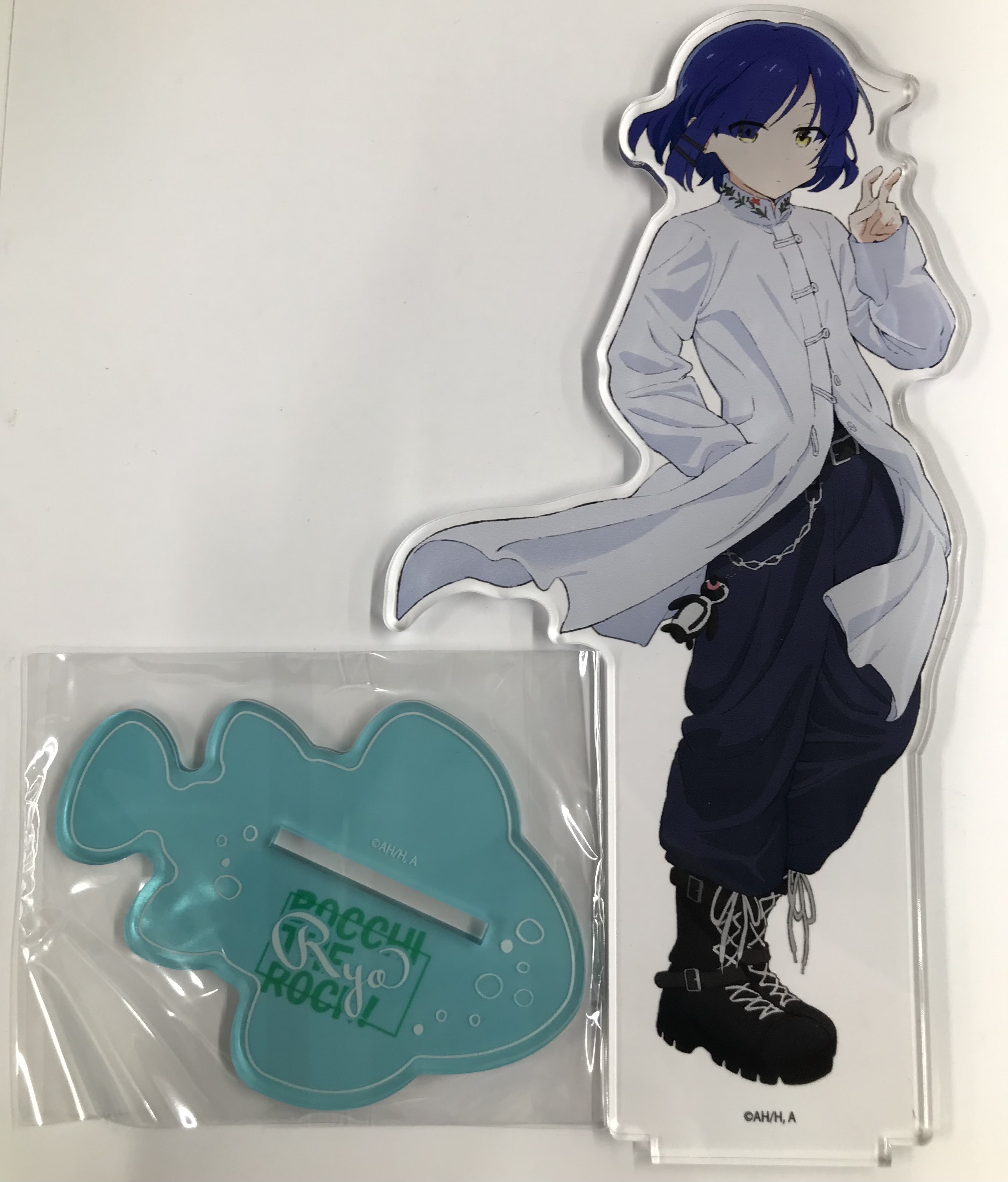 【未開封】ぼっち・ざ・ろっく!×横浜・八景島シーパラダイス デカアクリルスタンド 山田リョウ aquarium ver.