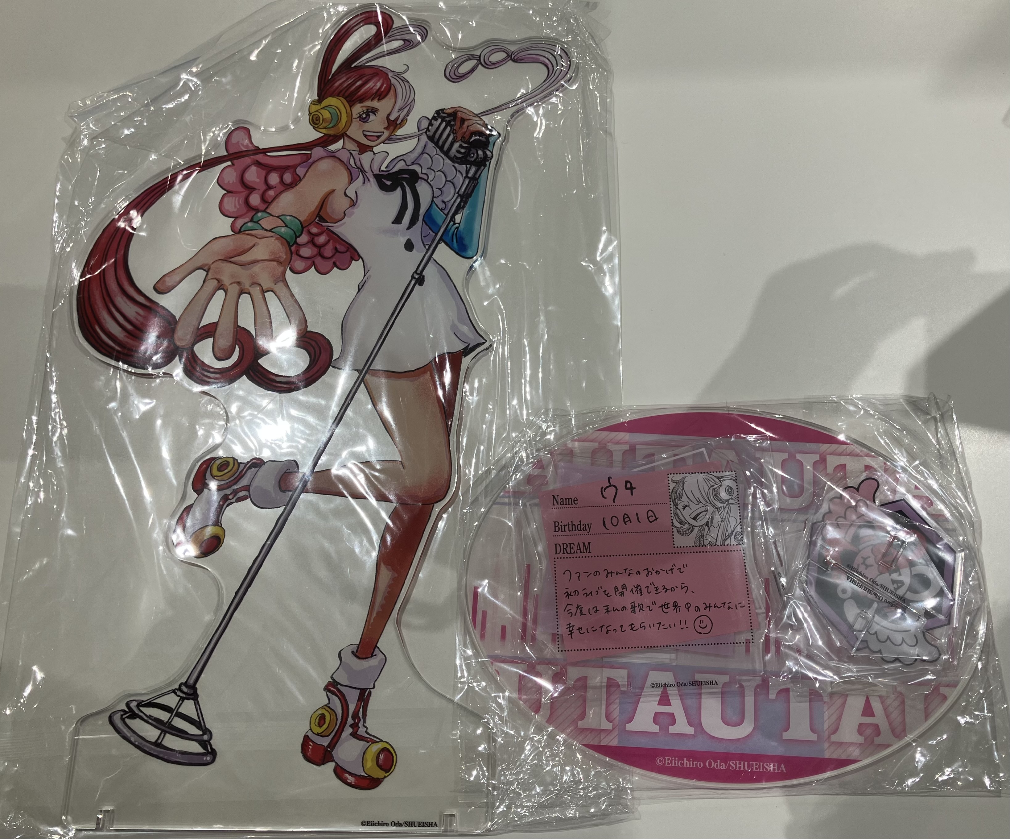 ONE PIECE アクリルGIGAフィギュア ウタ