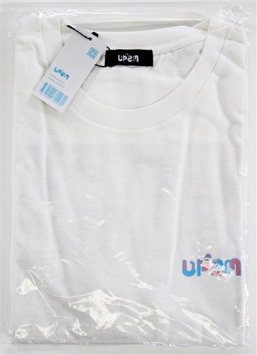 ホロライブ 200万人記念 UP2M Tシャツ 兎田ぺこら