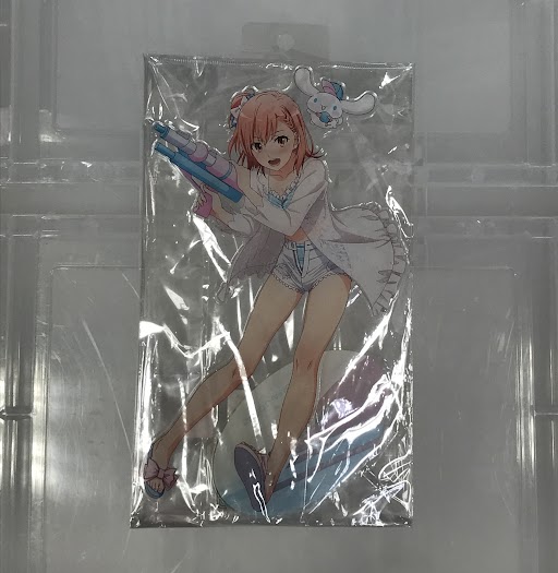 雑貨　由比ヶ浜結衣＆シナモロール アクリルフィギュアL 「やはり俺の青春ラブコメはまちがっている。完×サンリオキャラクターズ Limited shop2023」 やはり俺の青春ラブコメはまちがっている。完 ×Sanrio