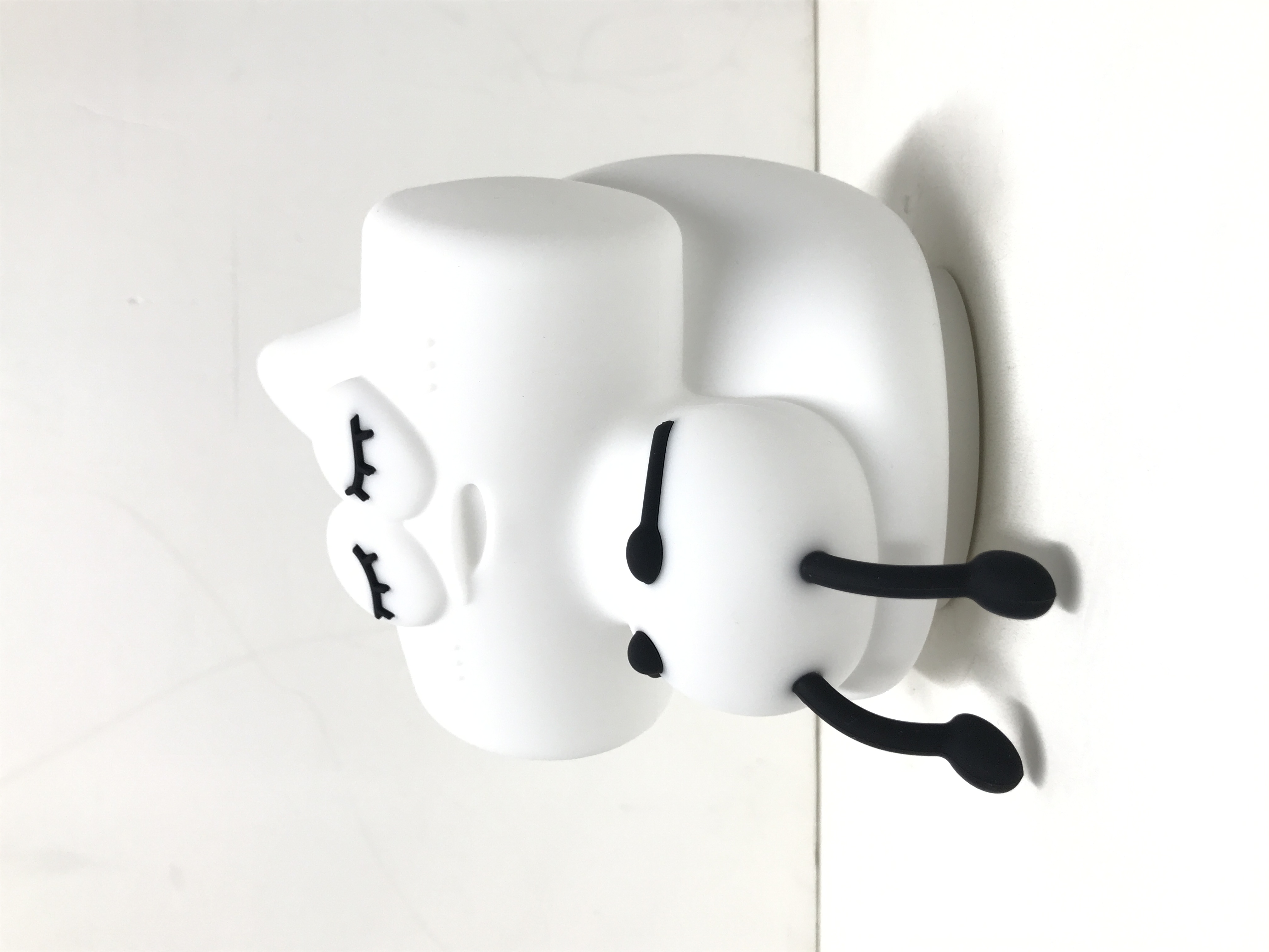 White Tails【ワイテルズ】 8周年記念ワイテルくんのシリコンルーム