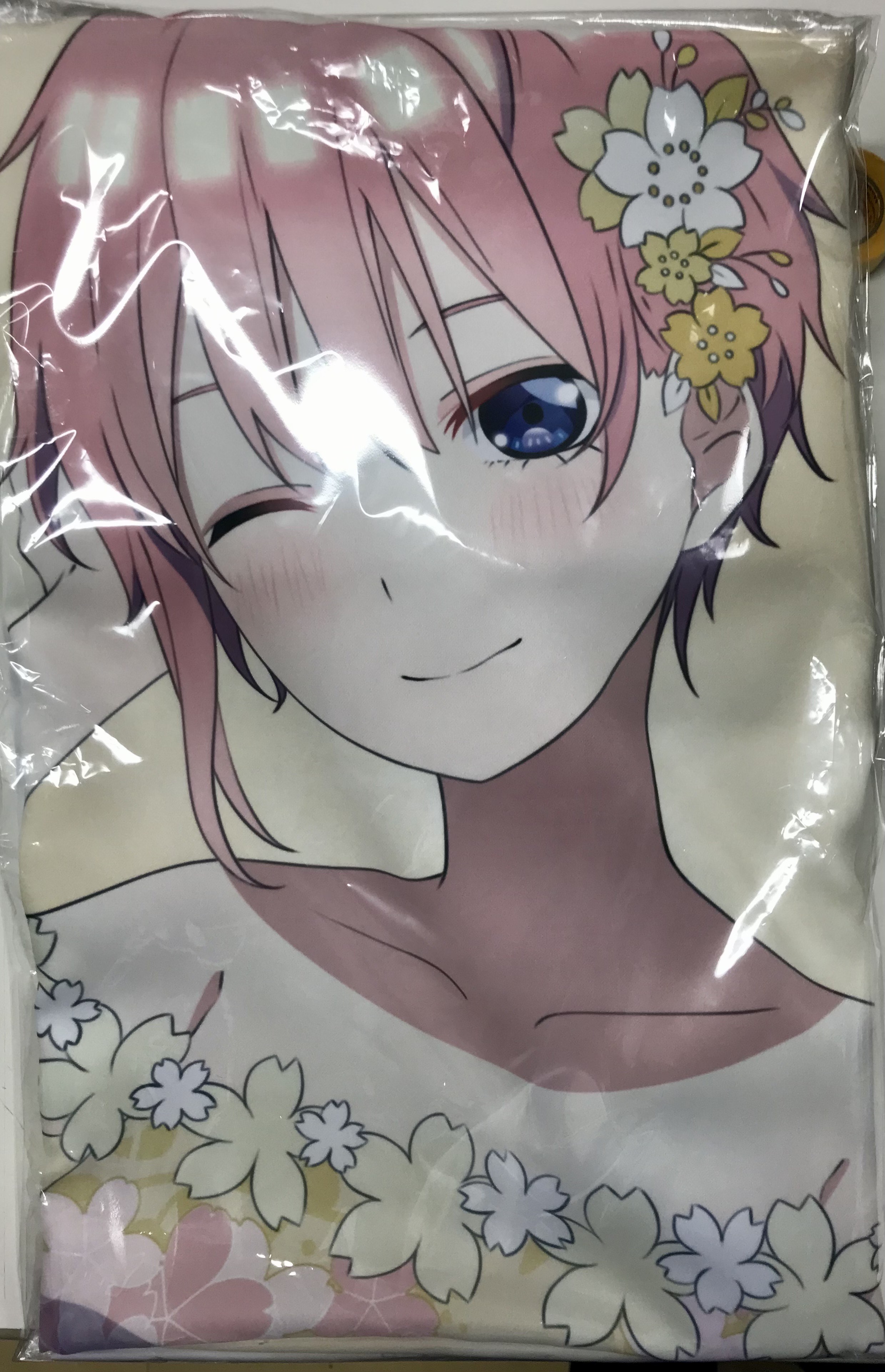【未開封】映画 五等分の花嫁 描き下ろしイラスト 桜ドレスver. 等身大タペストリー 中野一花