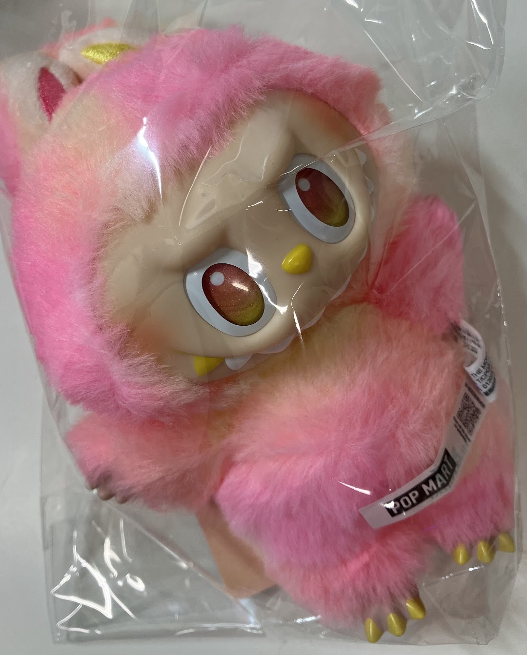 POPMART THE MONSTERS Big into Energy シリーズ ぬいぐるみペンダント LABUBU LOYALTY