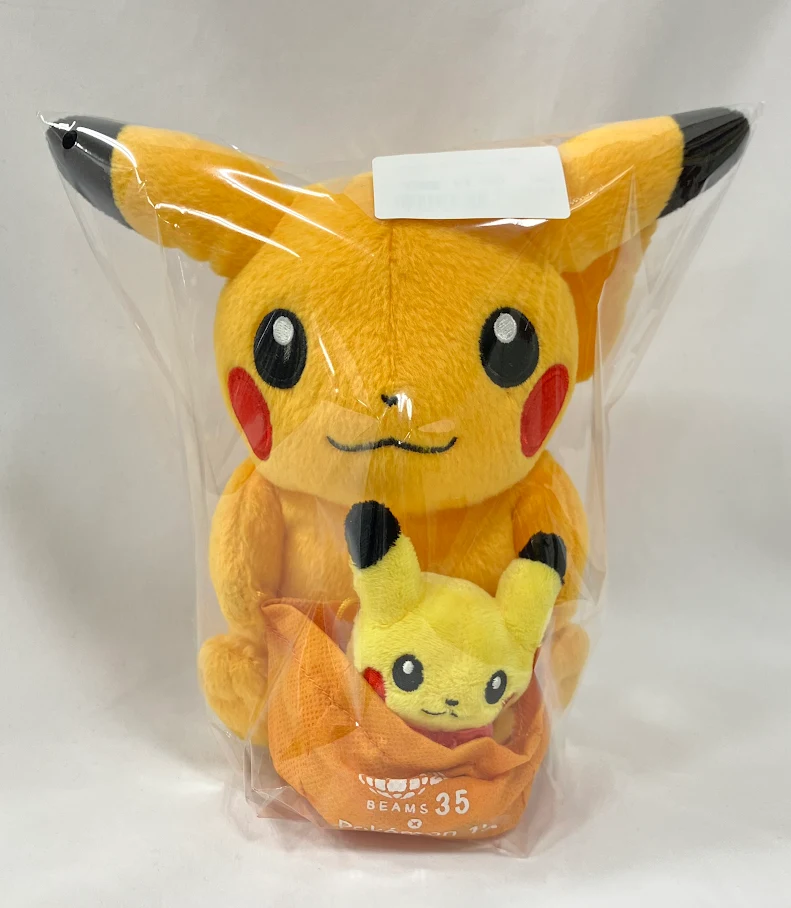 ポケットモンスター Pokemon Center×BEAMS ぬいぐるみ 色違いのピカチュウ