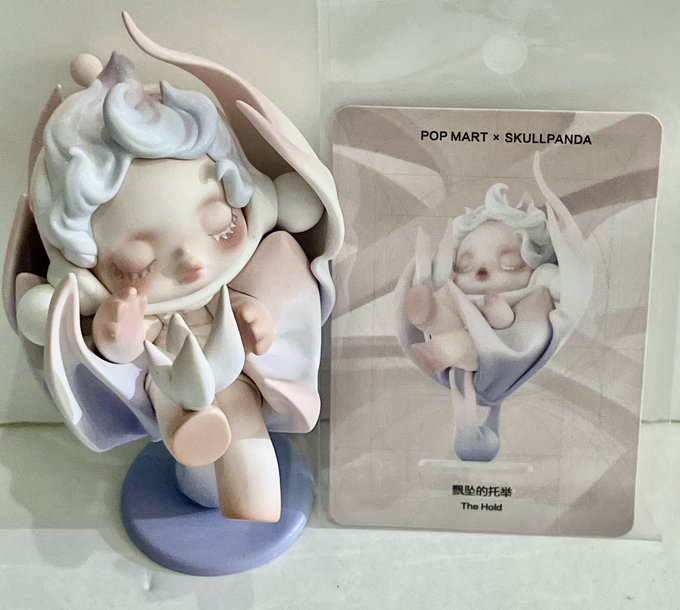 POPMART SKULLPANDA The Paradox シリーズ フィギュア The Hold 【フィギュア】[POPMART]