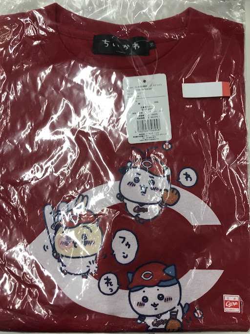 【未開封】ちいかわ×広島東洋カープ ロゴTシャツ(レッド) ちいかわ&ハチワレ&うさぎ (Mサイズ)