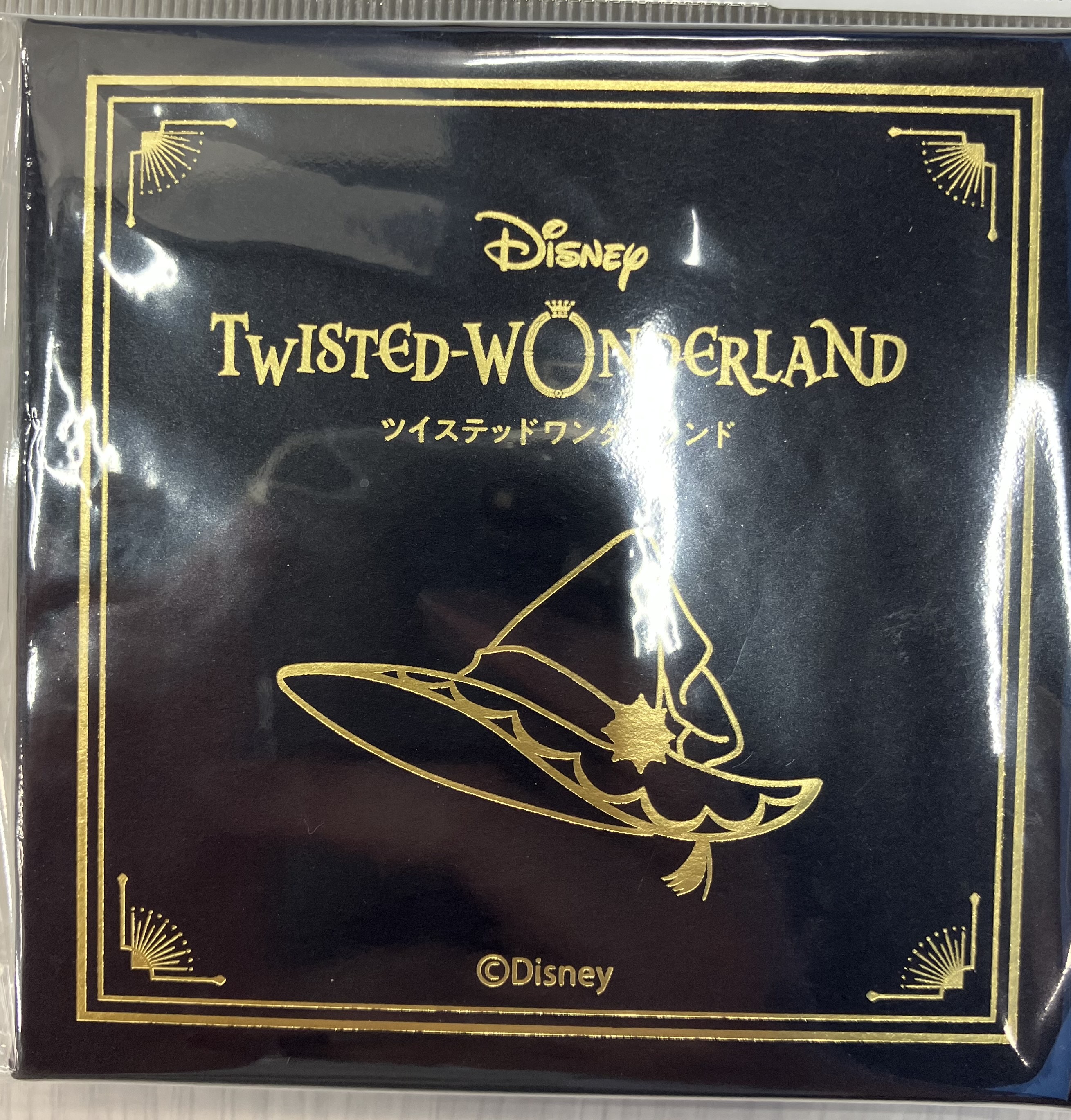 Disney TWISTED-WONDERLAND リドルの誕生日記念グッズ 魔法帽子の留め具風ブローチ リドル・ローズハート