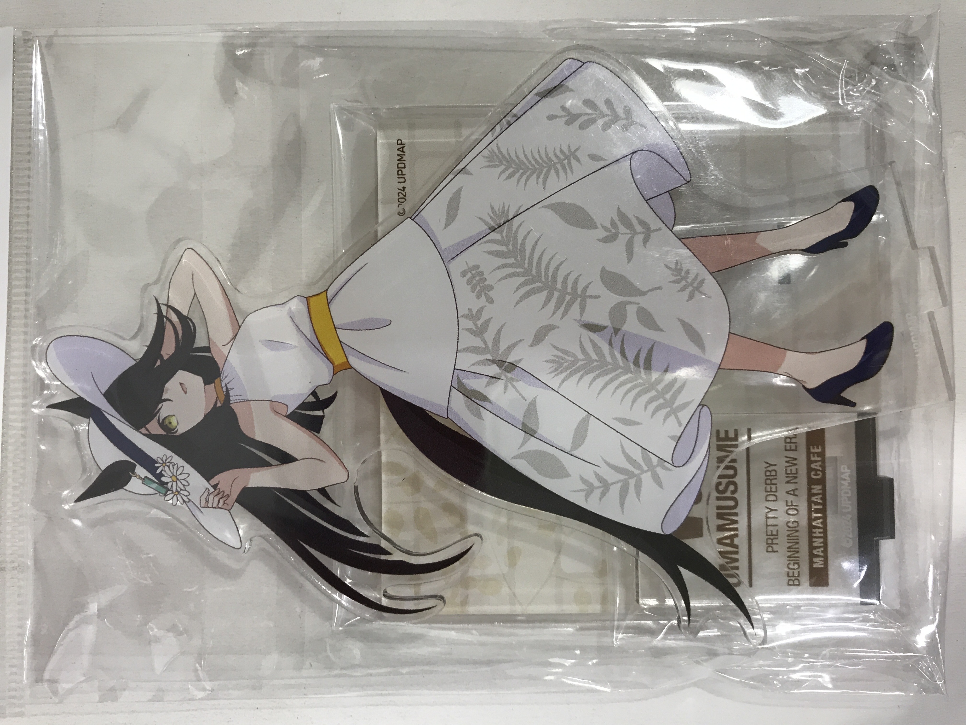 【未開封】劇場版 ウマ娘 プリティーダービー 新時代の扉×Chugai Grace Cafe アクリルフィギュアスタンドコースター バカンスver. マンハッタンカフェ