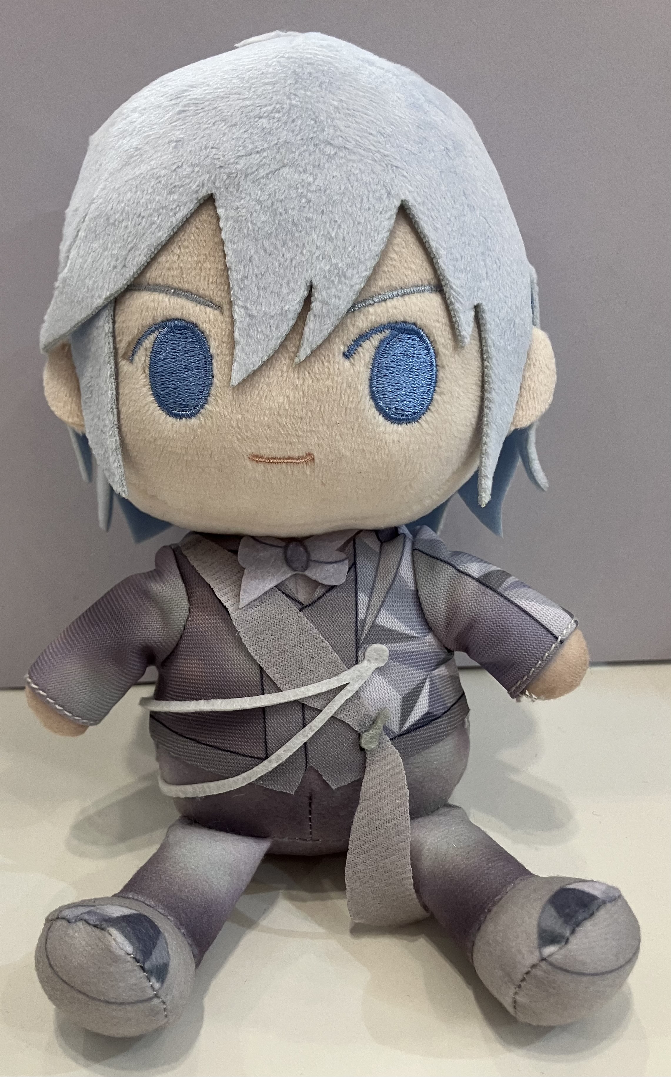 Disney TWISTED-WONDERLAND ぬいぐるみ きみとふれんず D100 シルバー