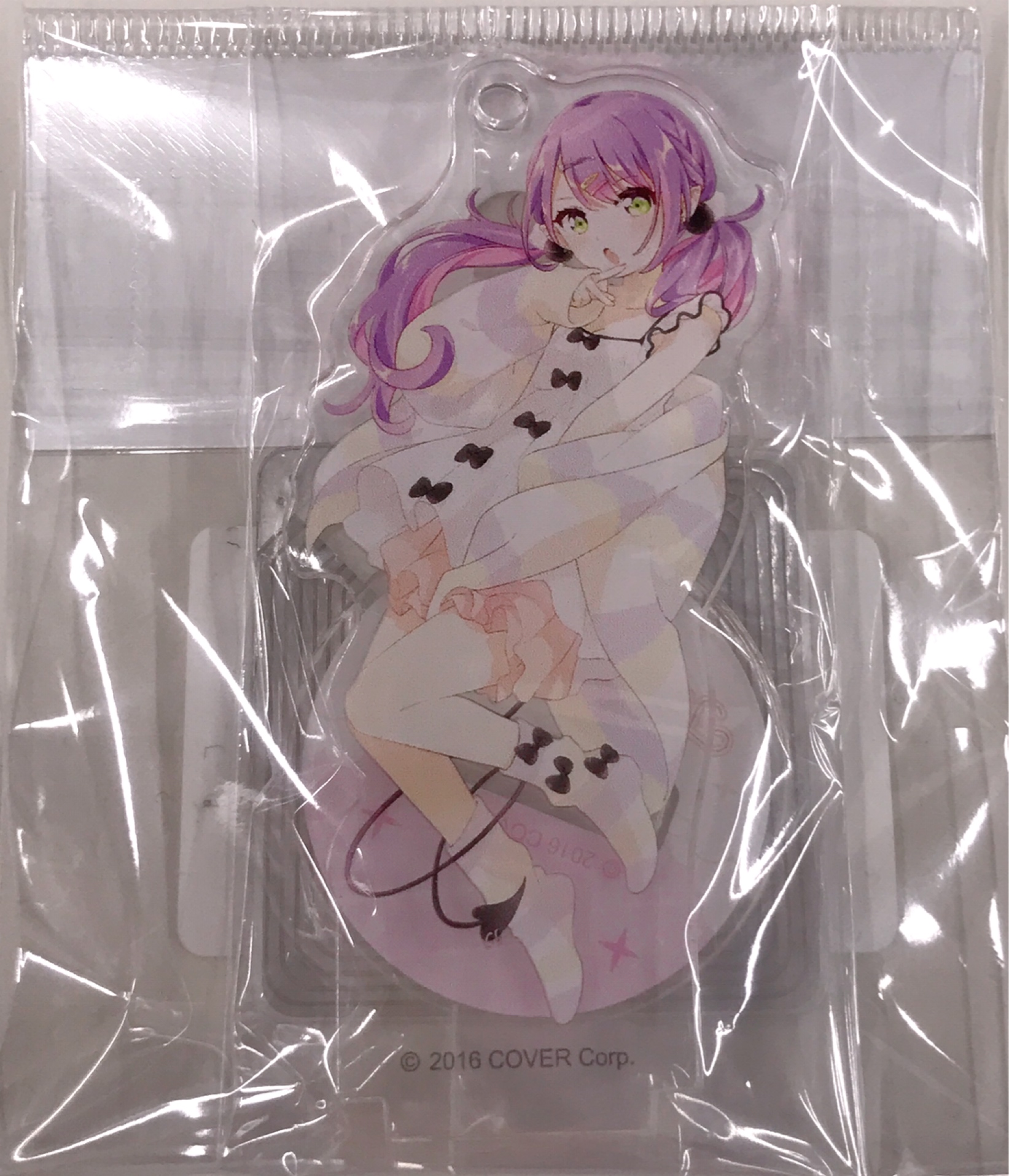 ホロライブ×カプとれ アクリルスタンドキーホルダー 常闇トワ B