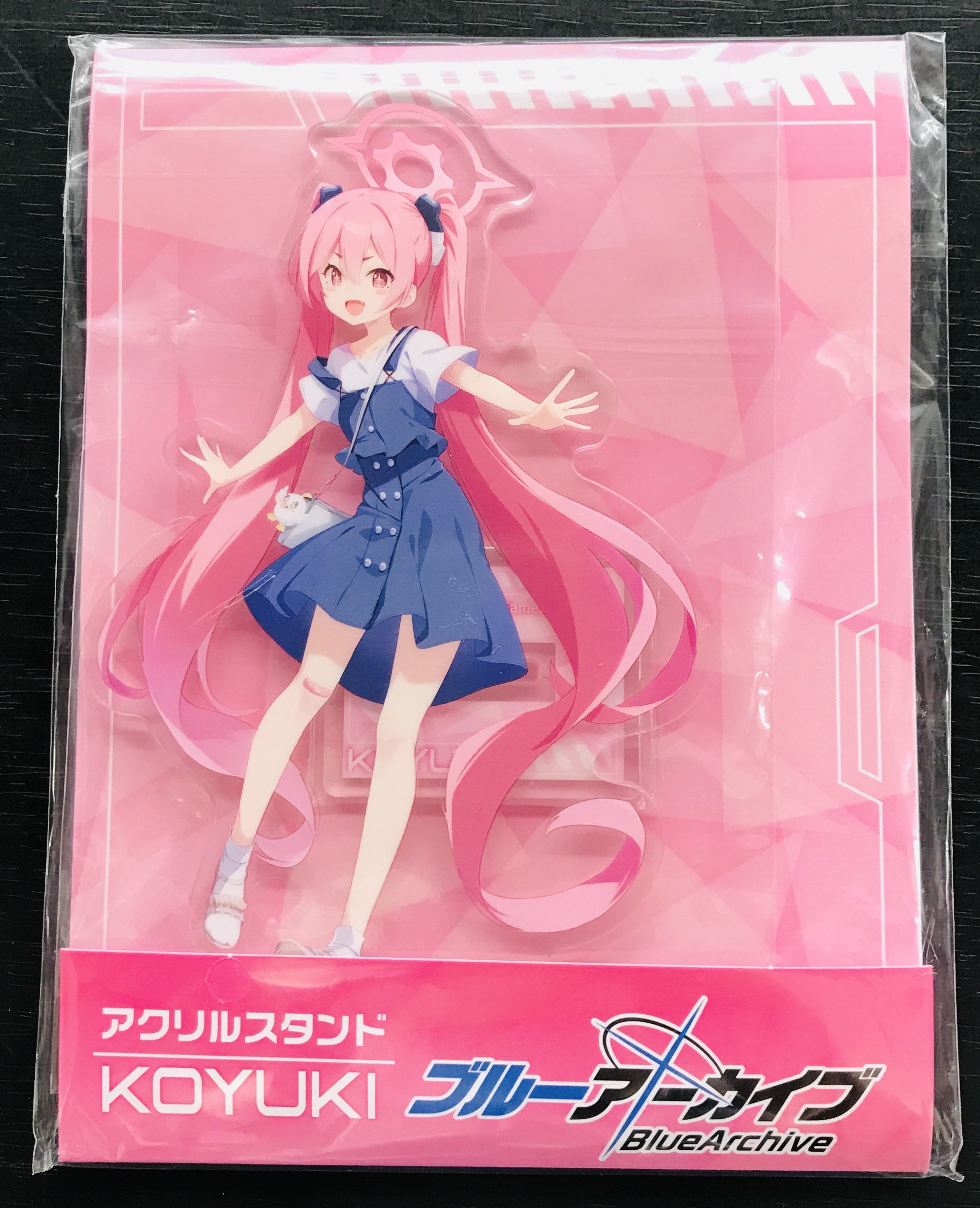 ブルーアーカイブ アクリルスタンド 黒崎コユキ
