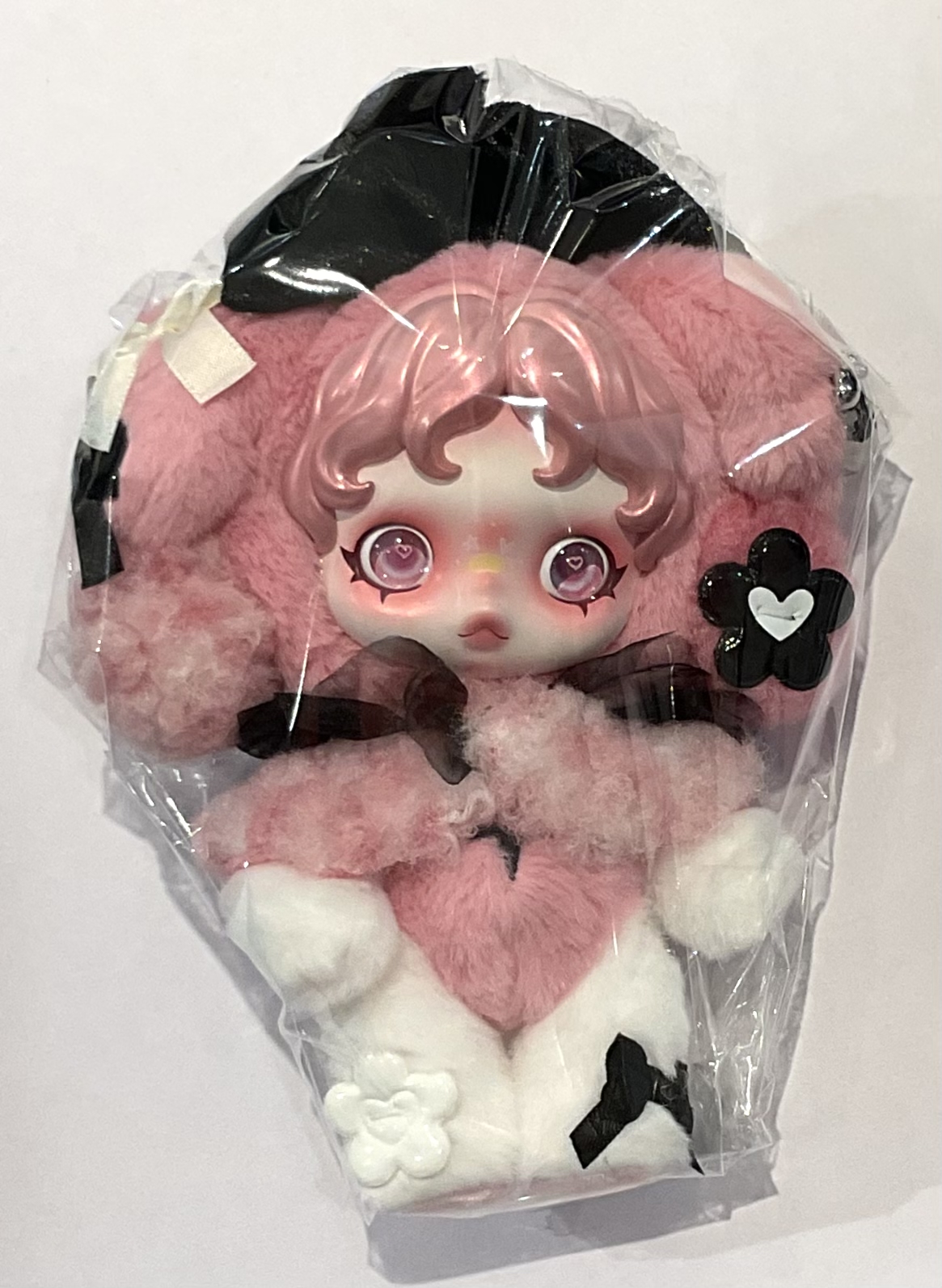 POPMART SKULLPANDA × MY MELODY ぬいぐるみペンダント