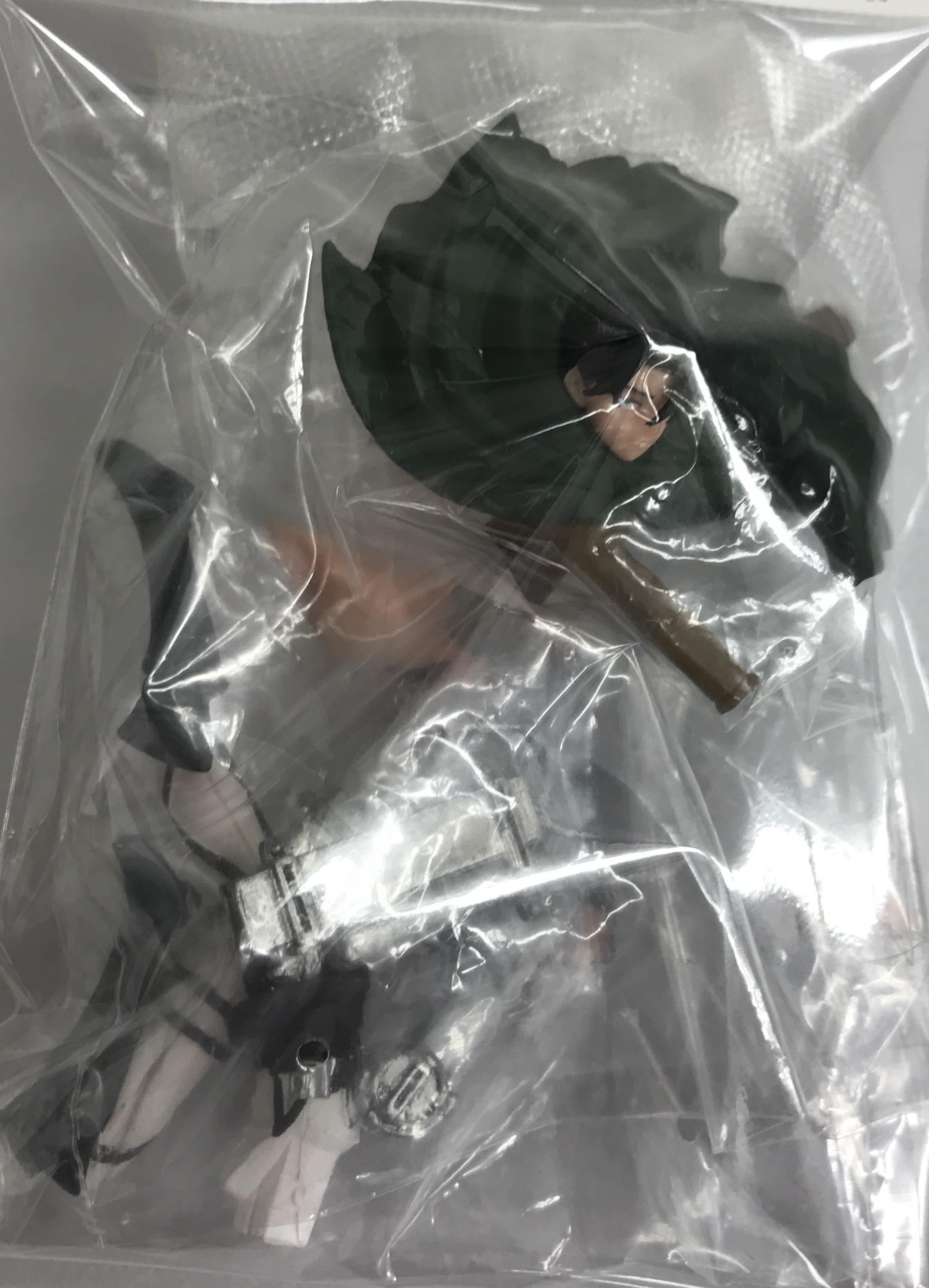 【未開封】miniQ 進撃の巨人 絶望と反攻のヴィネットセレクション 立体機動の兵士 リヴァイ 【進撃の巨人展 FINAL】 【フィギュア】[海洋堂]