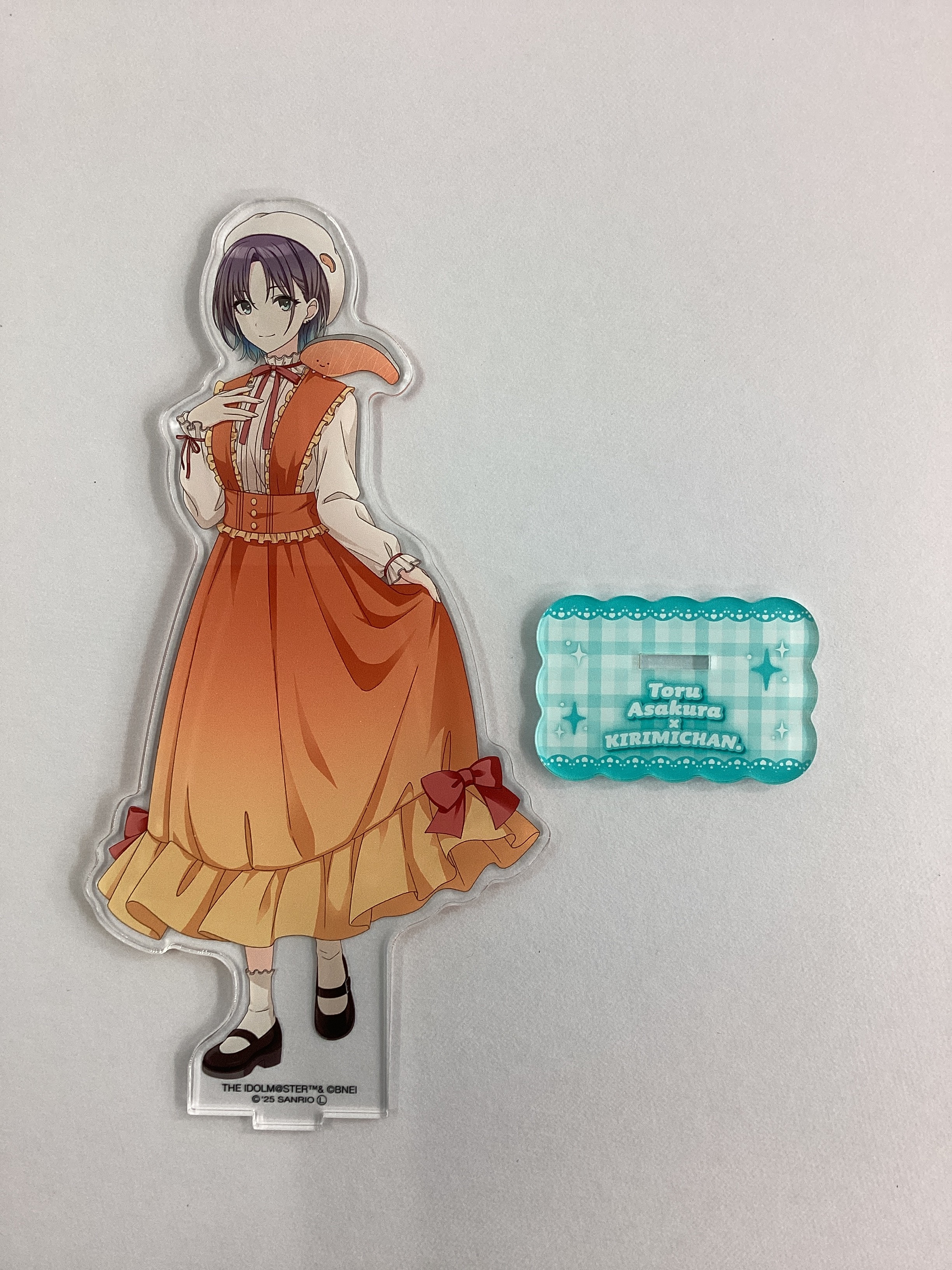 アイドルマスター シャイニーカラーズ アクリルスタンド 浅倉透×KIRIMIちゃん. サンリオキャラクターズ