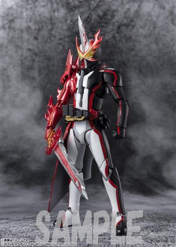 【未開封】S.H.Figuarts 仮面ライダーセイバー 仮面ライダーセイバー ブレイブドラゴン -Metallic Color Edition- 【TAMASHII NATIONS STORE(魂ストア)限定】 【フィギュア】[BANDAI SPIRITS]