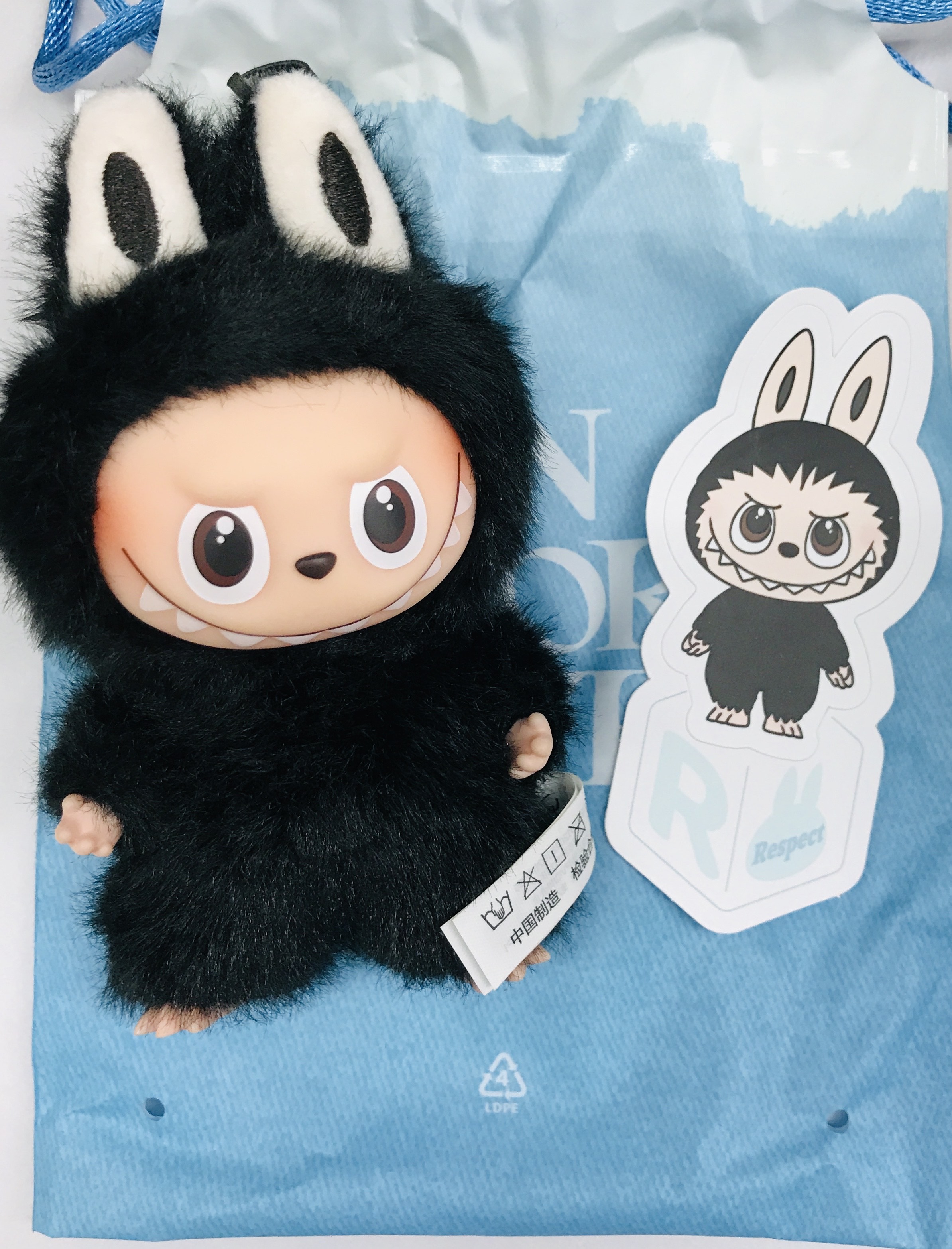 POPMART THE MONSTERS PIN FOR LOVE シリーズ ぬいぐるみペンダント(N-Z) LABUBU R