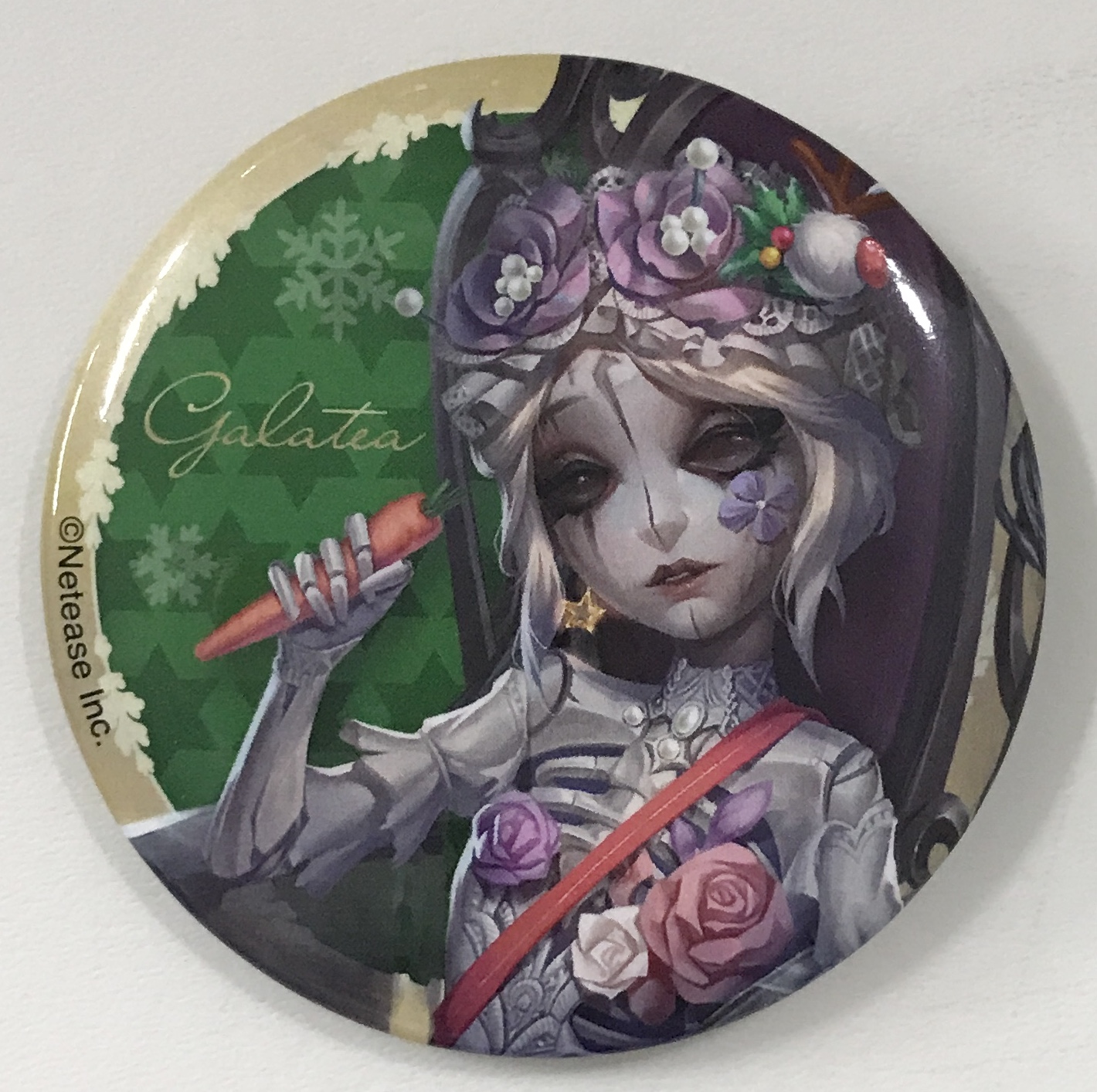 Identity V 第五人格 クリスマス缶バッジ 彫刻師(ガラテア)