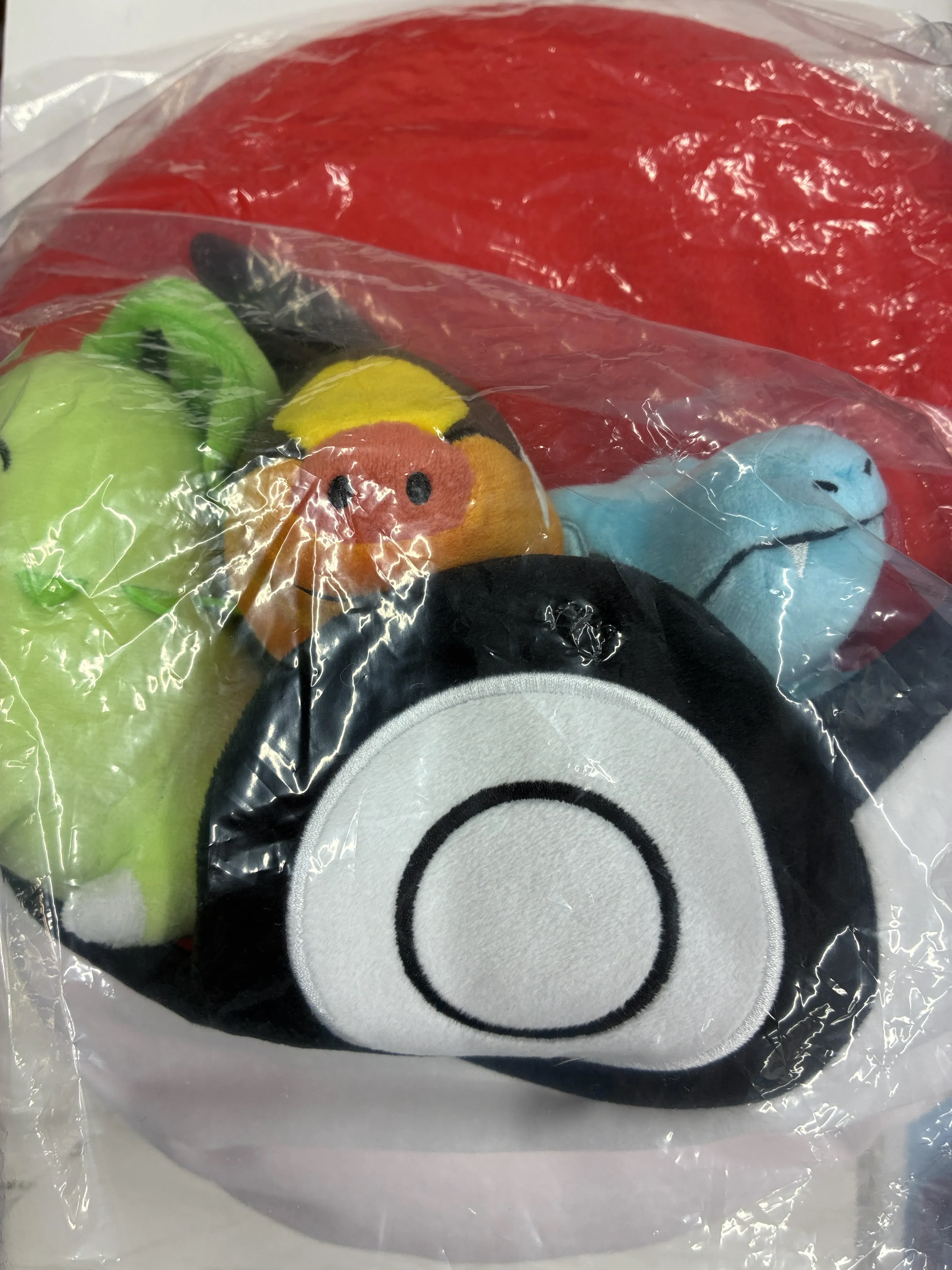 【未開封】ポケットモンスター 2025 Pokemon Collection くじ ～Let's Go for a Walk!～ A賞 ぬいぐるみつきゲームクッション チコリータ&ポカブ&ワニノコ