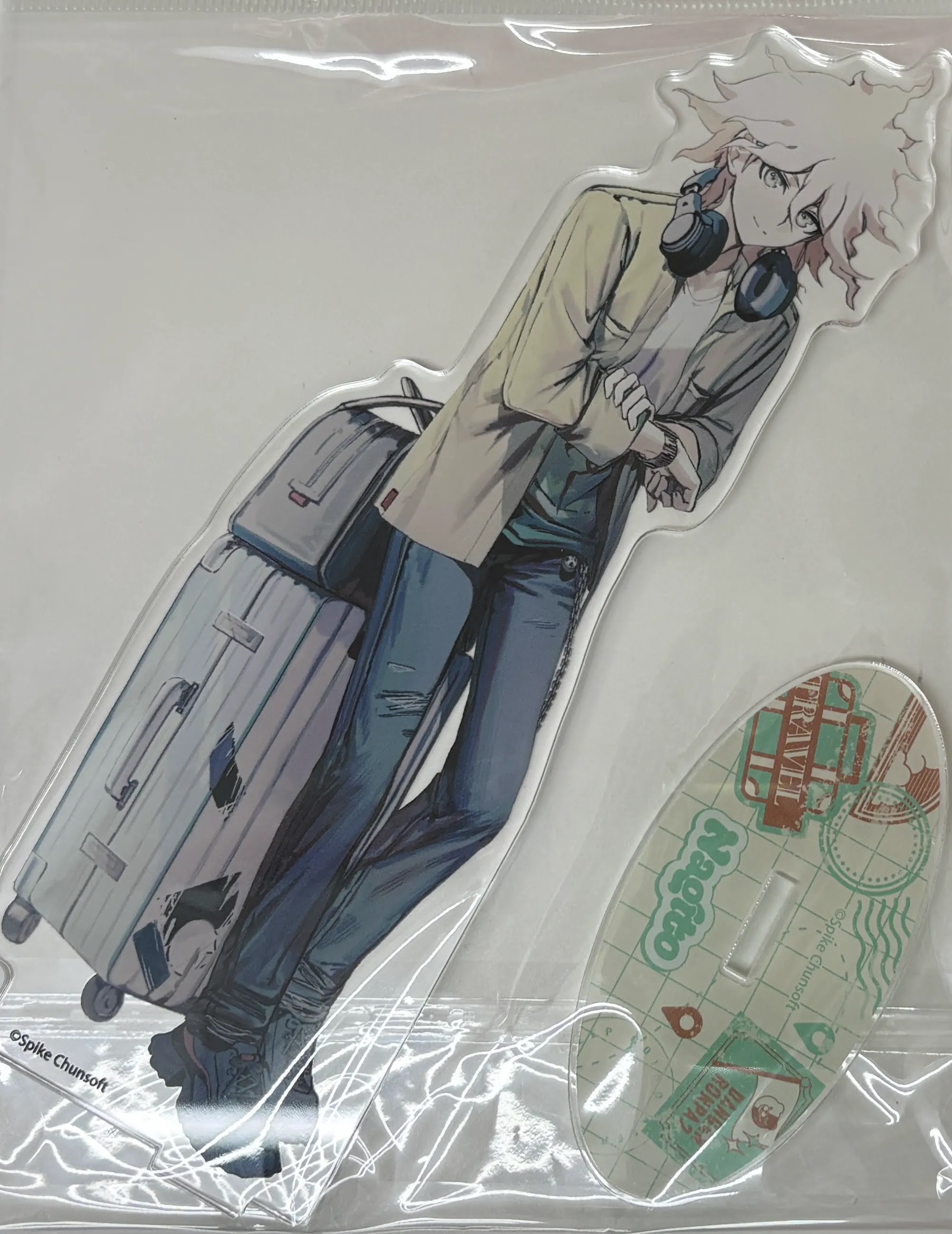 ダンガンロンパ シリーズ 緜さんイラスト 私服で旅行ver. BIGアクリルスタンド 狛枝凪斗