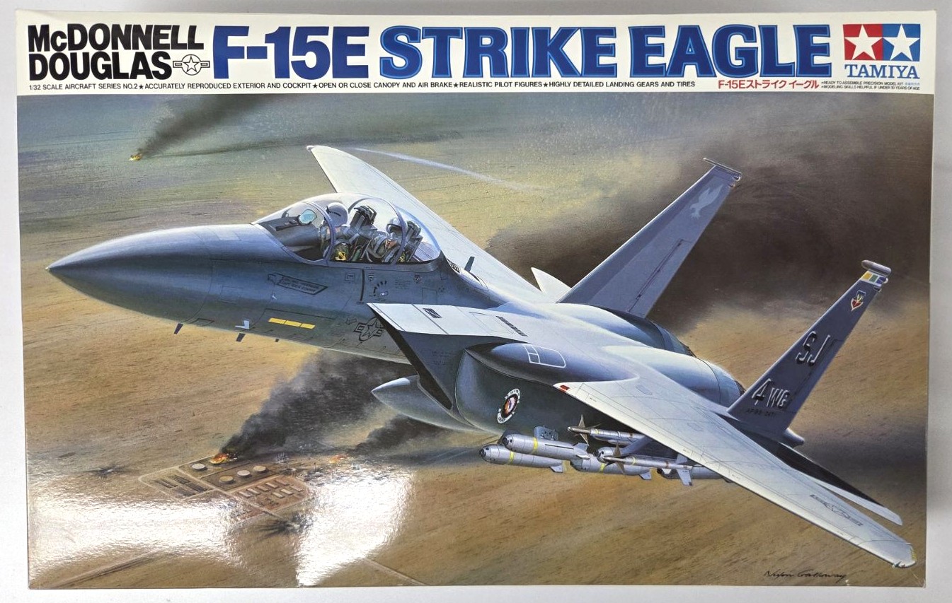プラモデル 1/32 F-15E ストライクイーグル ディスプレイモデル【KL】 [タミヤ]