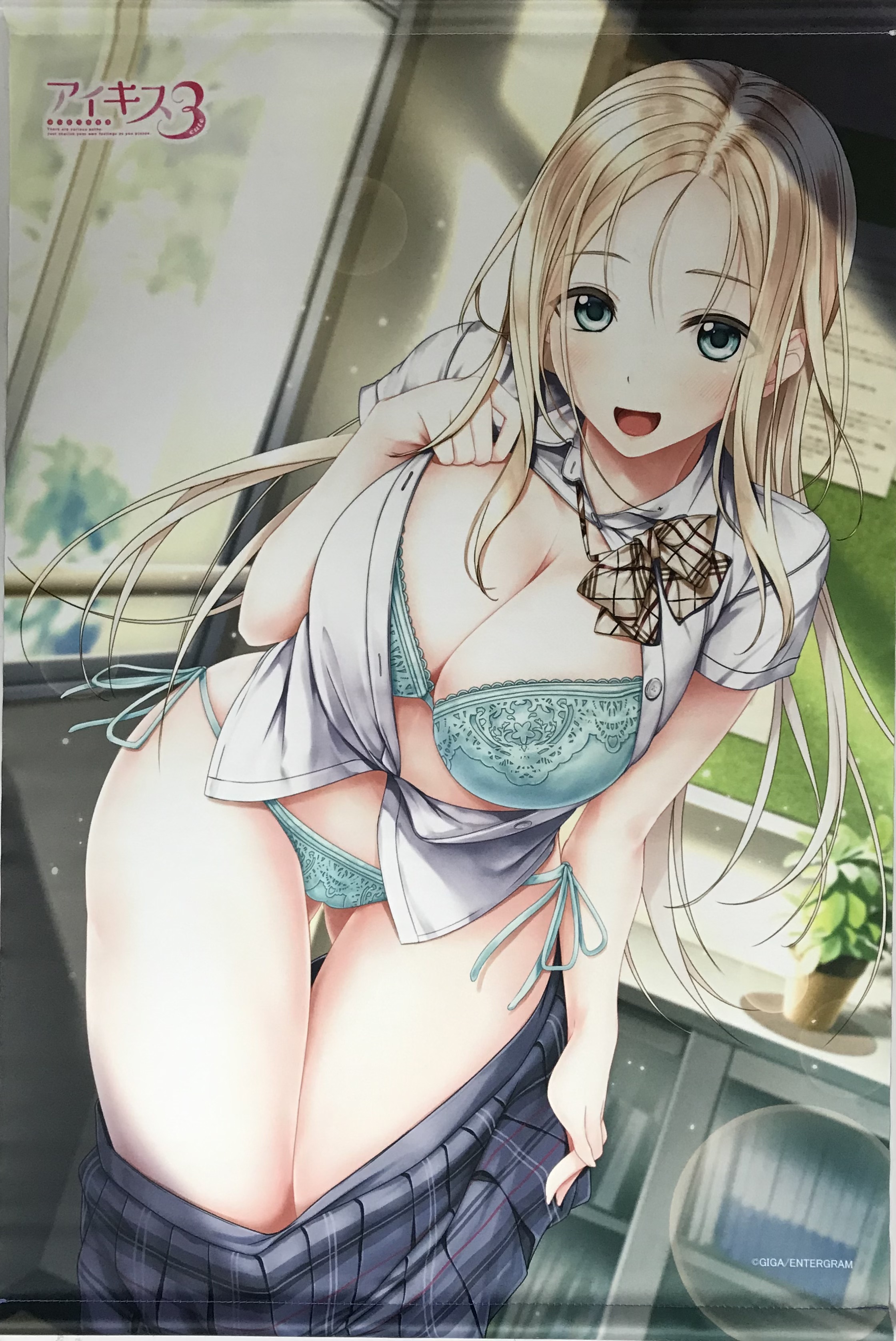 アイキス 3 Cute B2タペストリー 池永アヴローラ 【トレーダー特典】