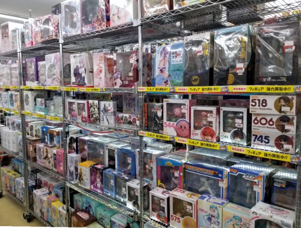 近畿の同人誌 アニメグッズや中古ゲームの買取 らしんばん姫路店