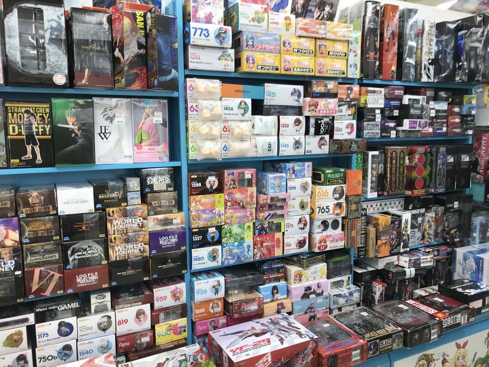 甲信越の同人誌 アニメグッズや中古ゲームの買取 らしんばん新潟店