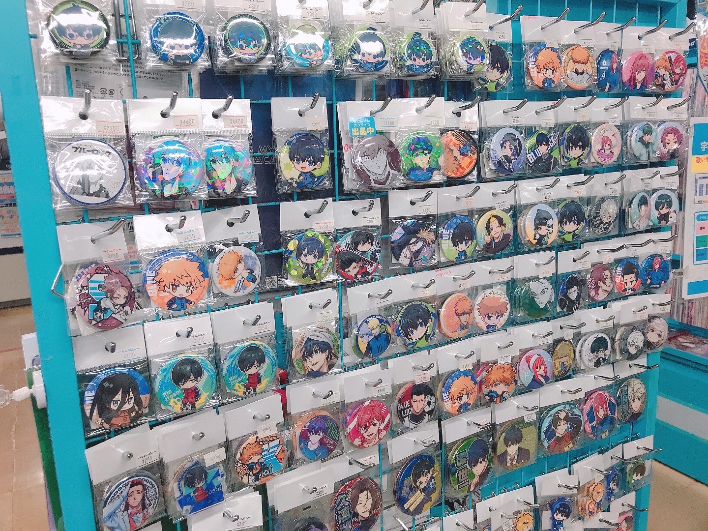 宇都宮店】「ブルーロック」コーナーグッズ展開中！ | らしんばん